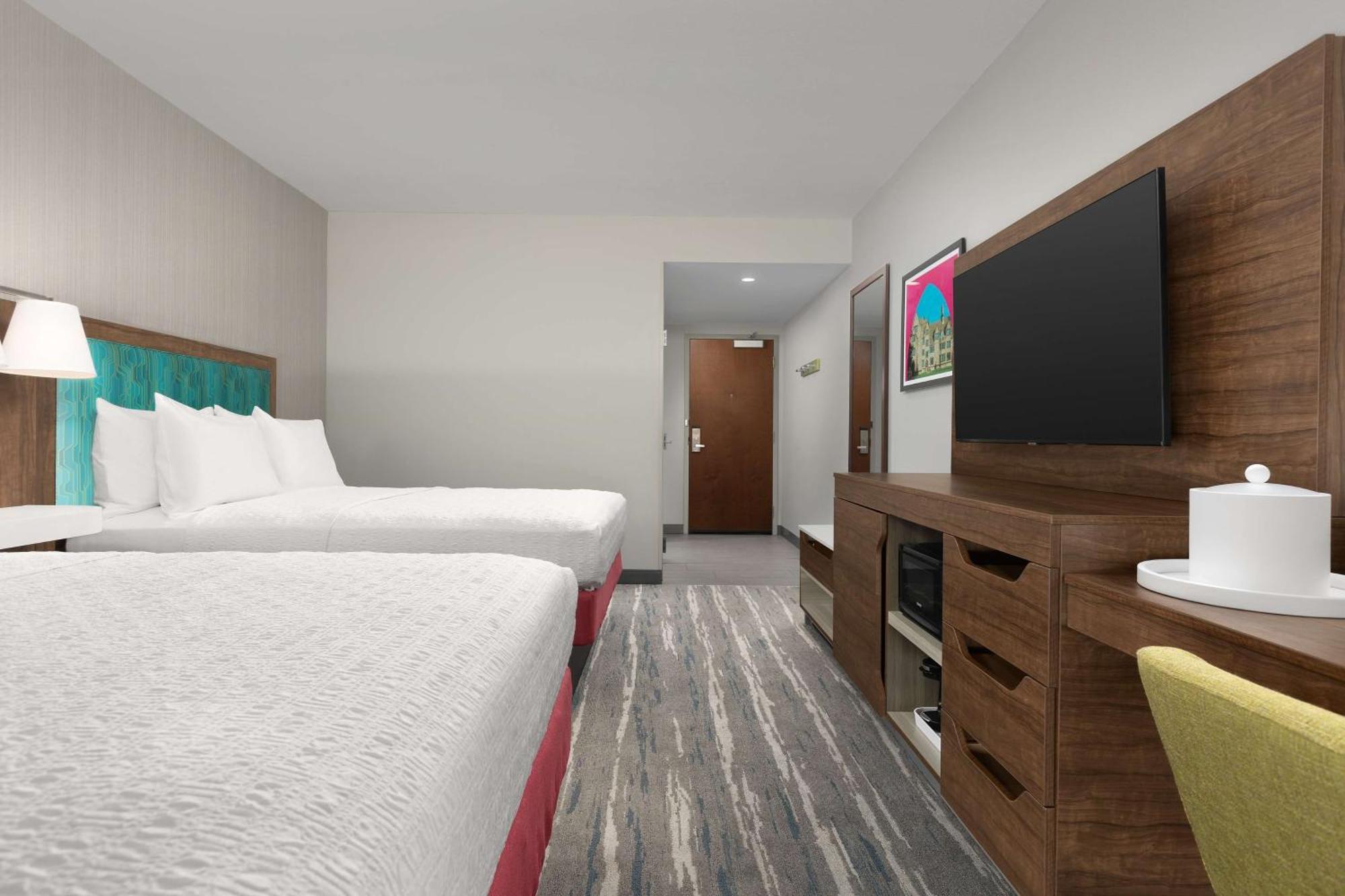 Hampton Inn & Suites Durham University Medical Center 外观 照片